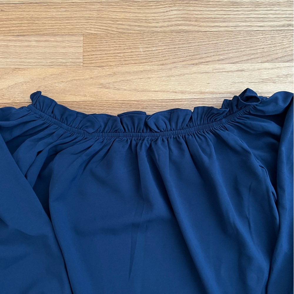 Women’s Off the Shoulder Ruffle Top - Picture 5 of 5
